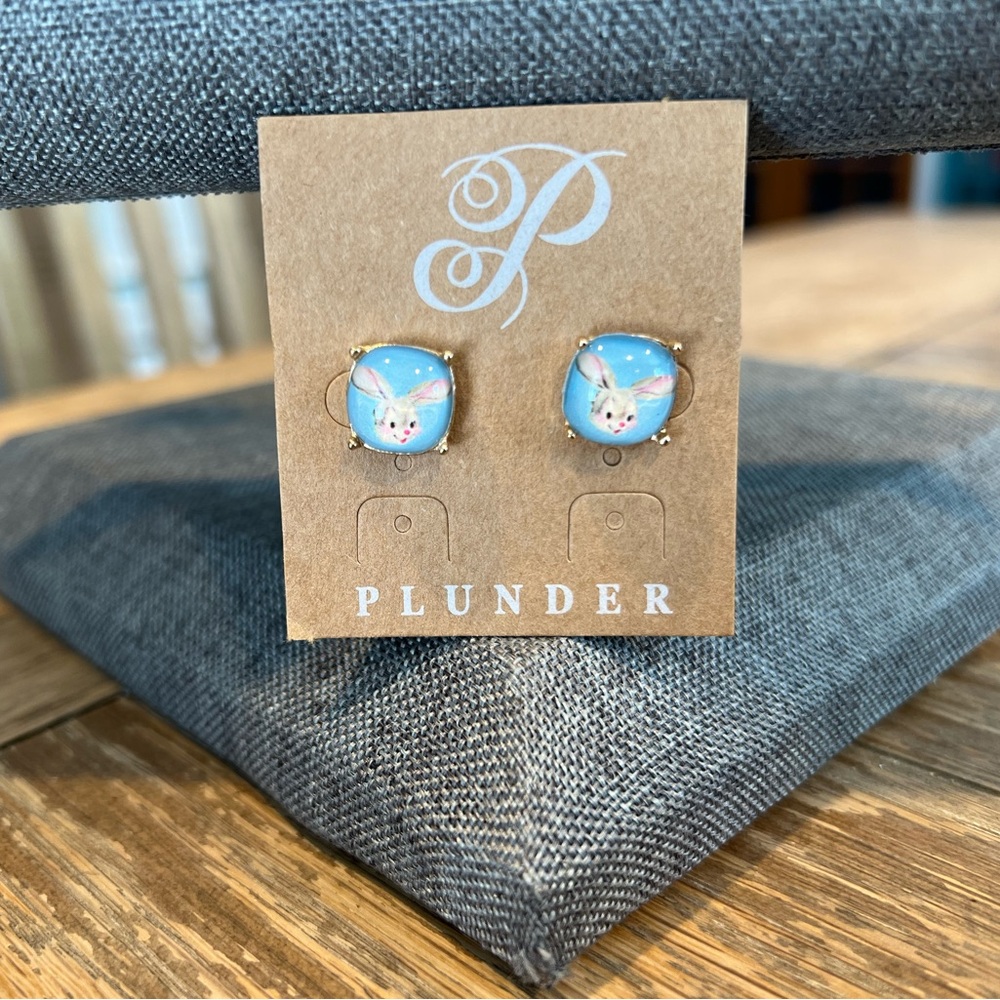 NIB Plunder Easter Bunny studs. Super cute and light.